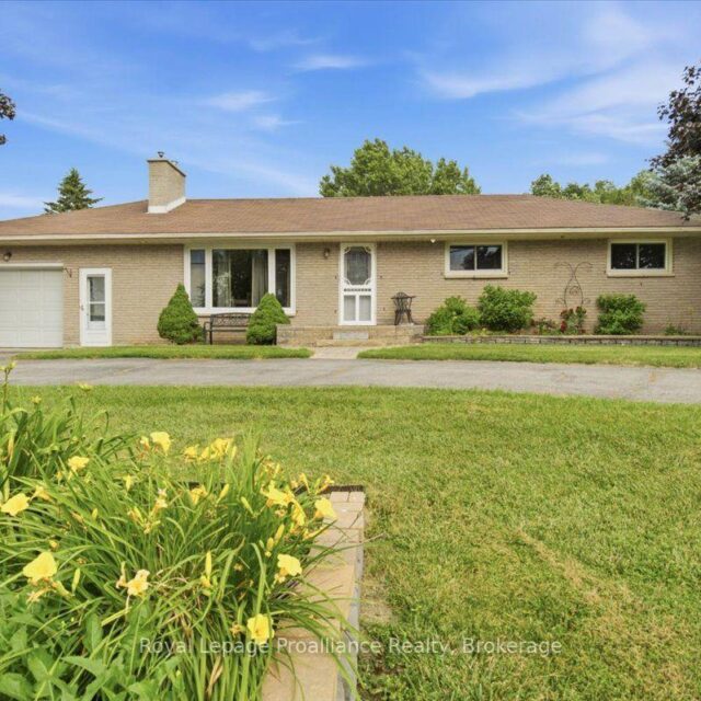 178 Riverside Parkway, Quinte West