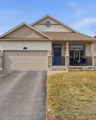 18 Deacon Place, Belleville