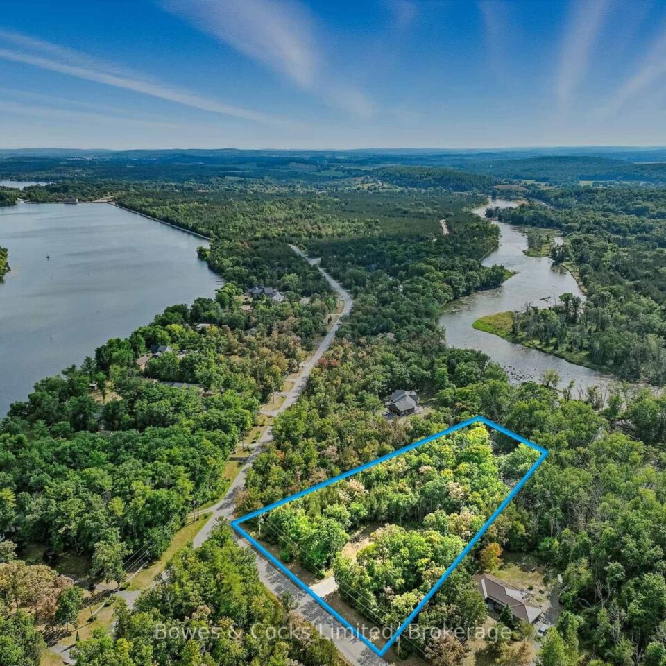 180 Riverside Drive, Trent Hills