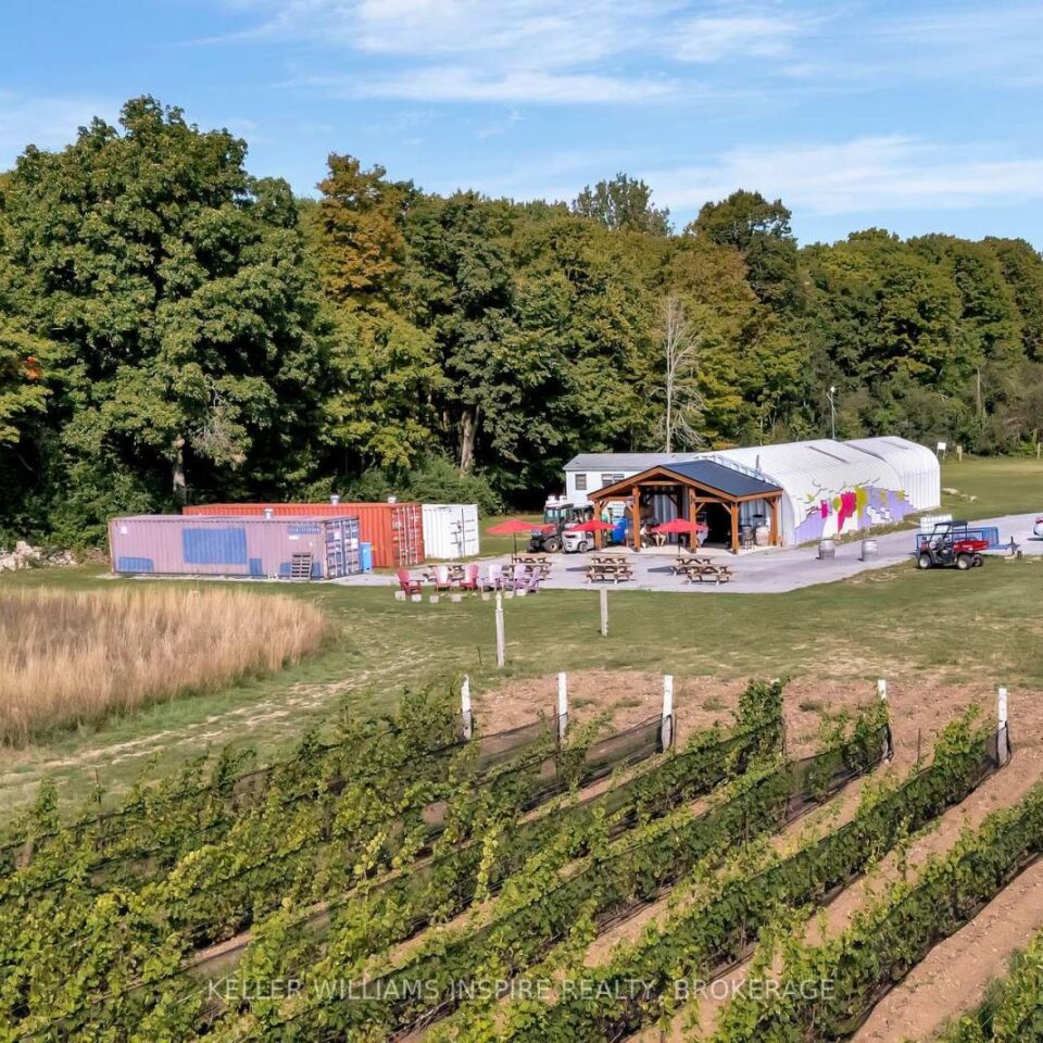 18055 Loyalist Parkway, Prince Edward County