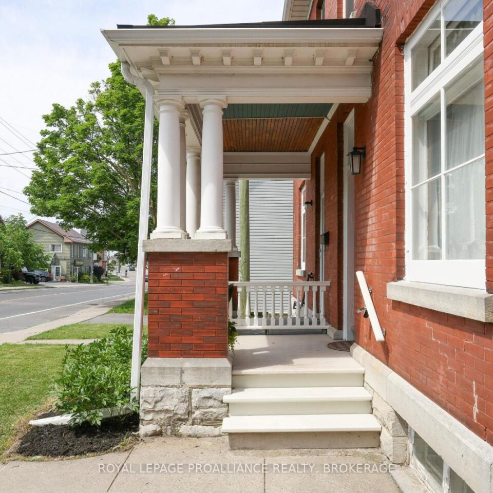 181 Montreal Street, Kingston