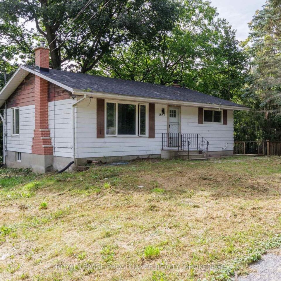 1837 Highway 2, Kingston