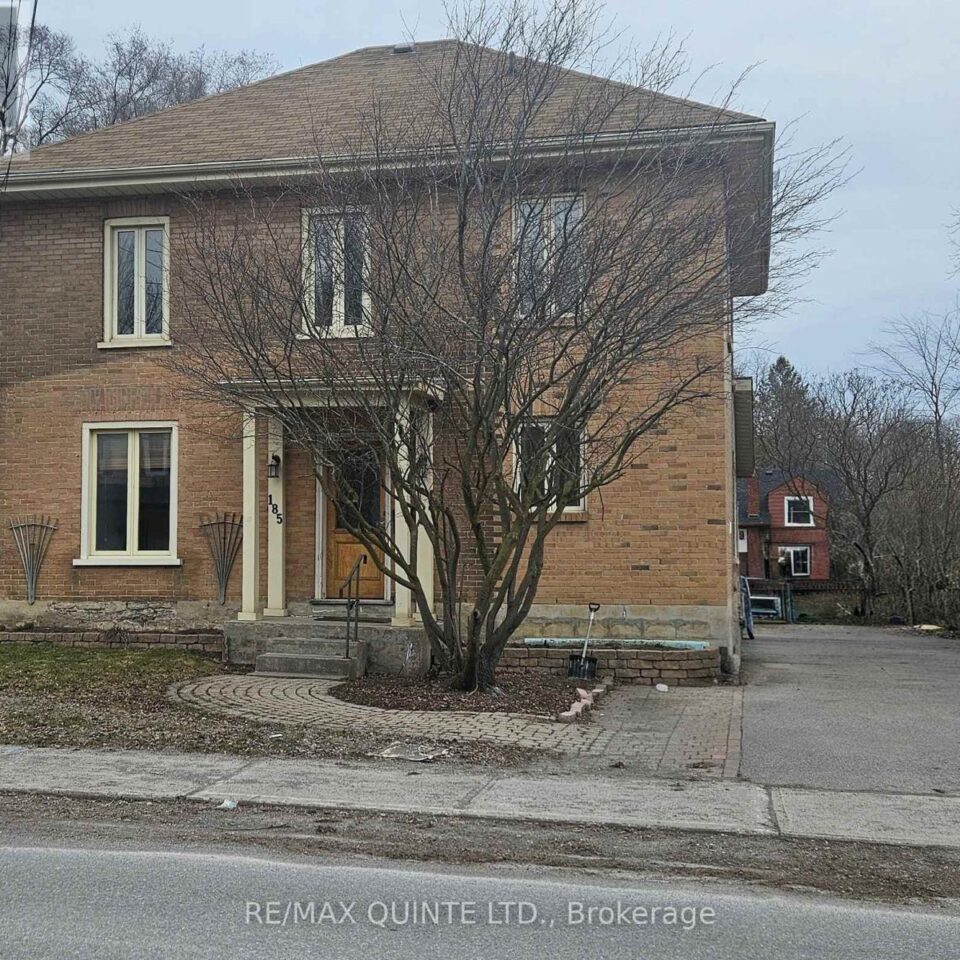 185 Foster Avenue, Belleville