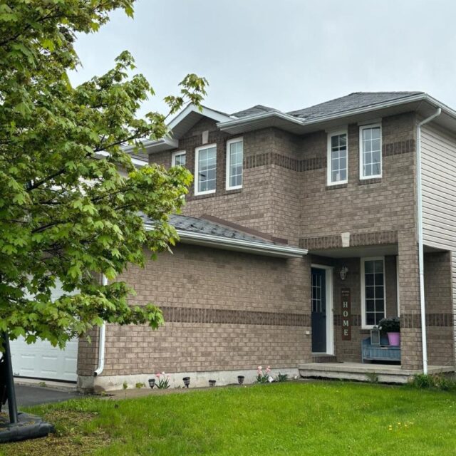 1872 Berrywood Crescent, Kingston