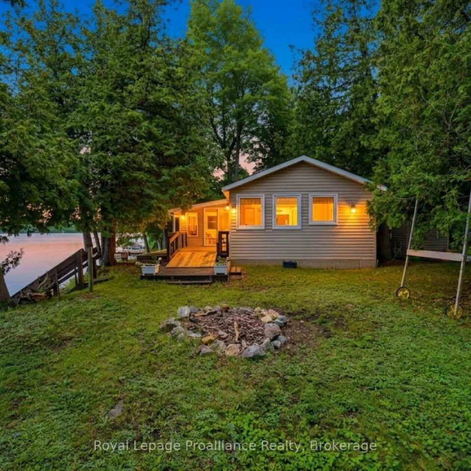 188 North Beaver Lake Road, Stone Mills