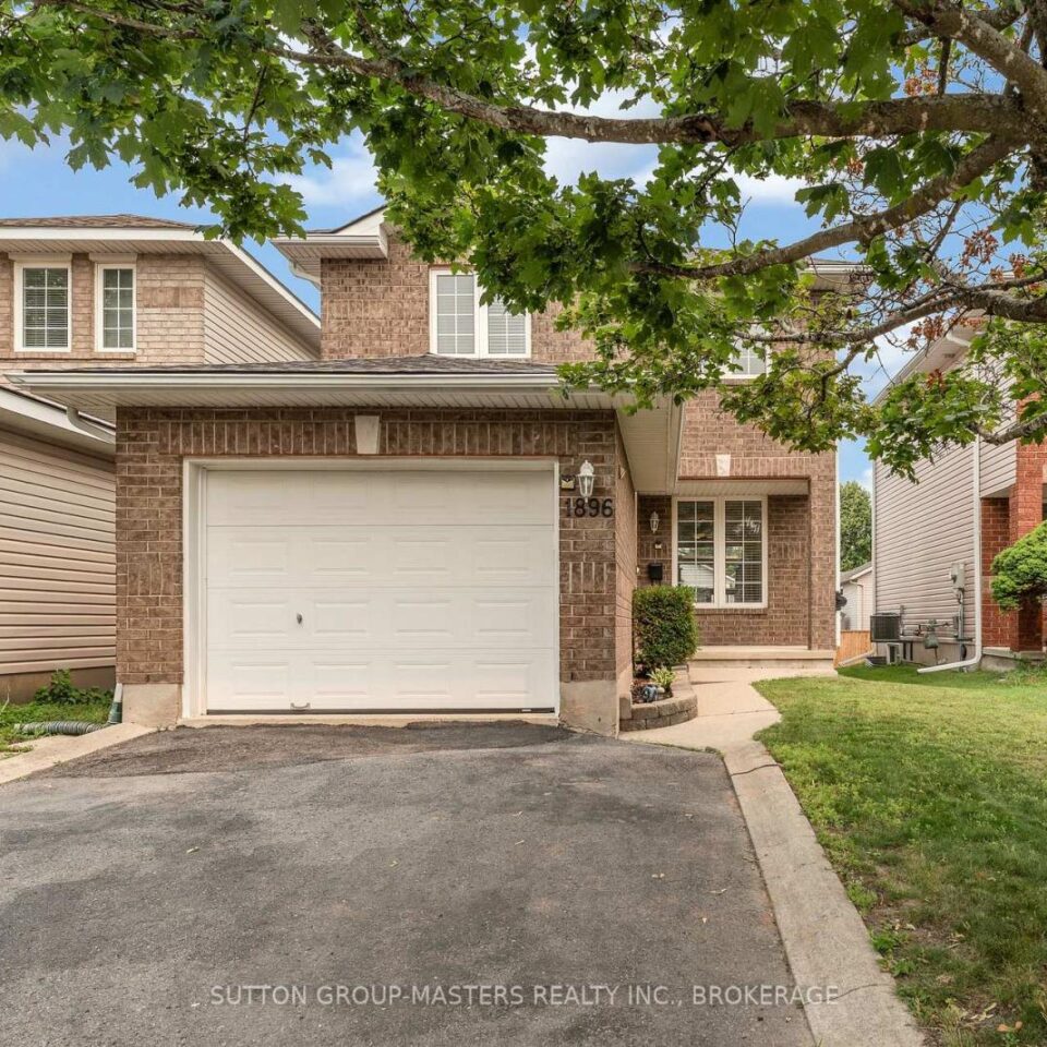 1896 Berrywood Crescent, Kingston