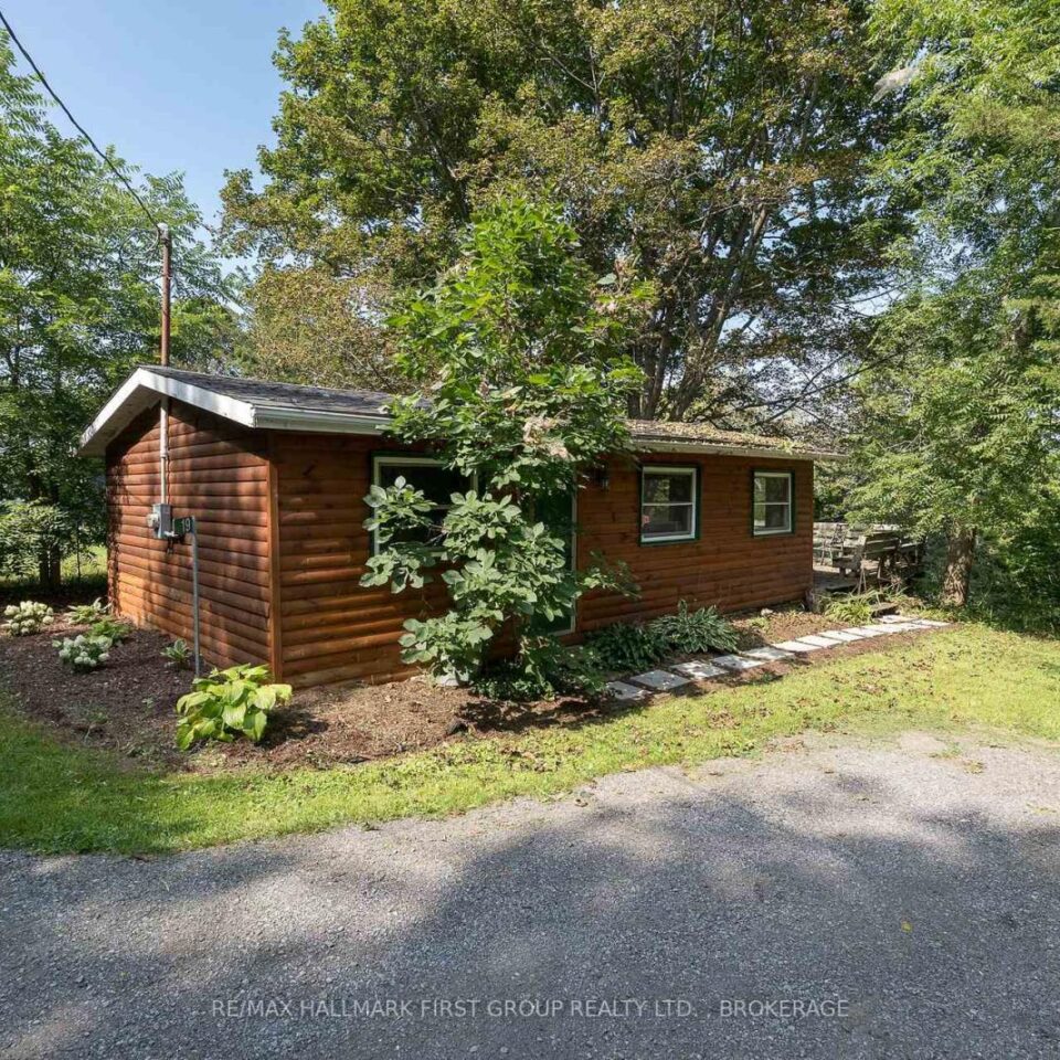 19 Pc Lane, Prince Edward County