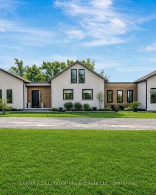 19485 Loyalist Parkway, Prince Edward County