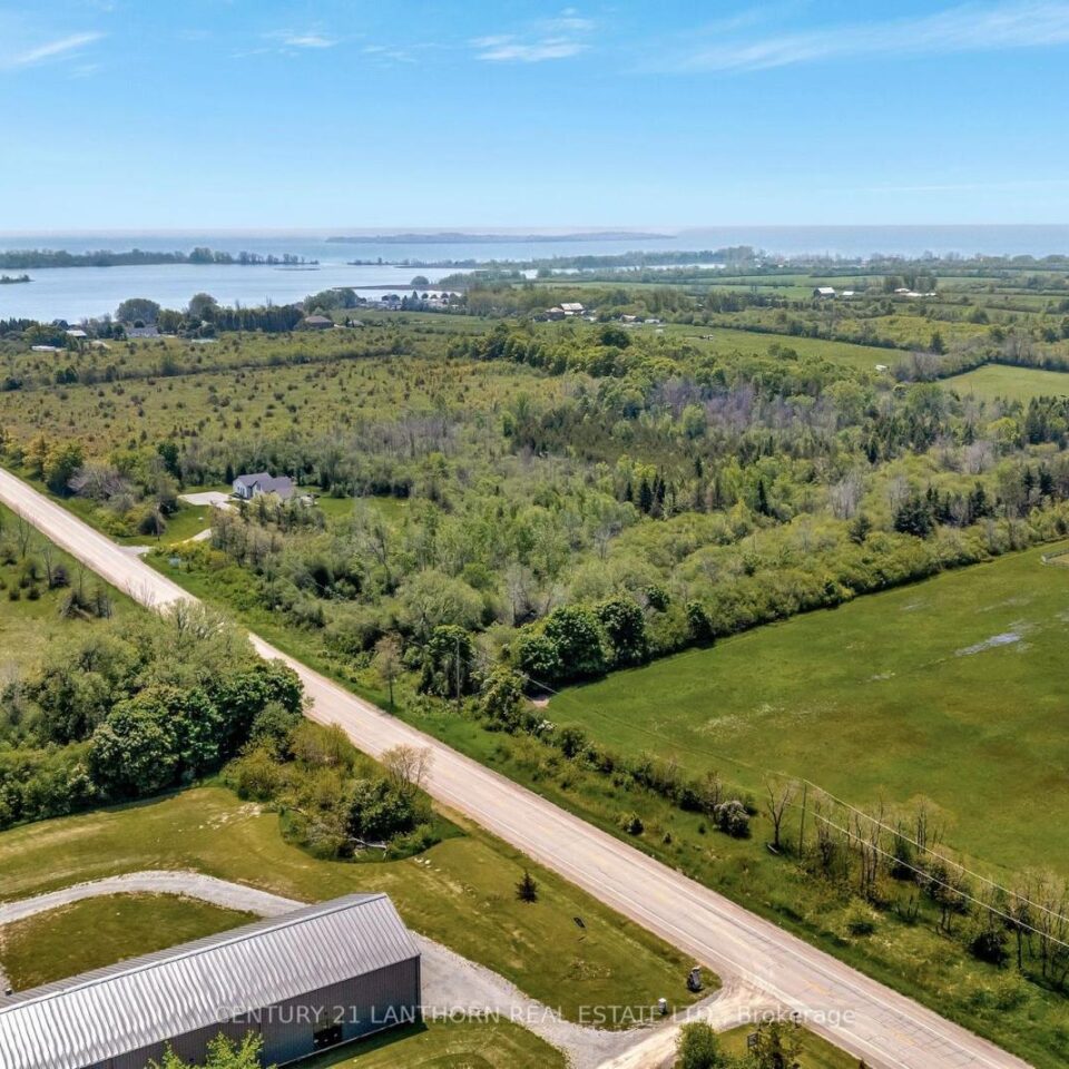19487 Loyalist Parkway, Prince Edward County