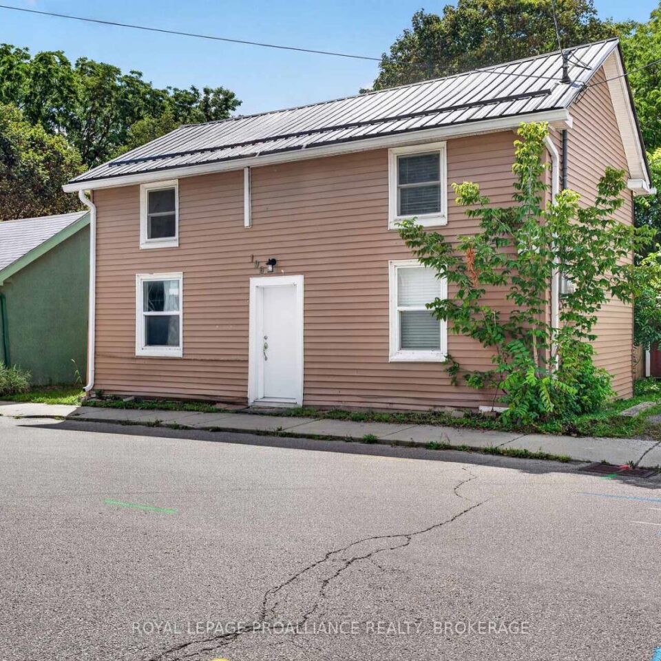 196 York Street, Kingston