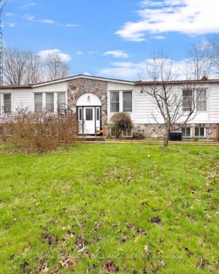 19656 Loyalist Parkway, Prince Edward County