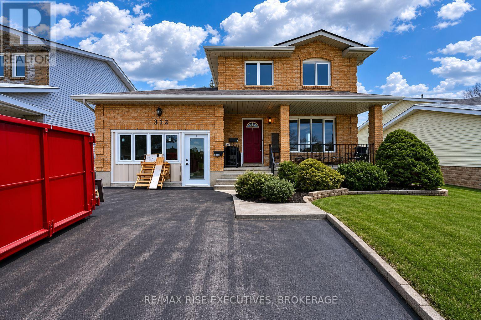 2 – 312 Waterloo Drive, Kingston