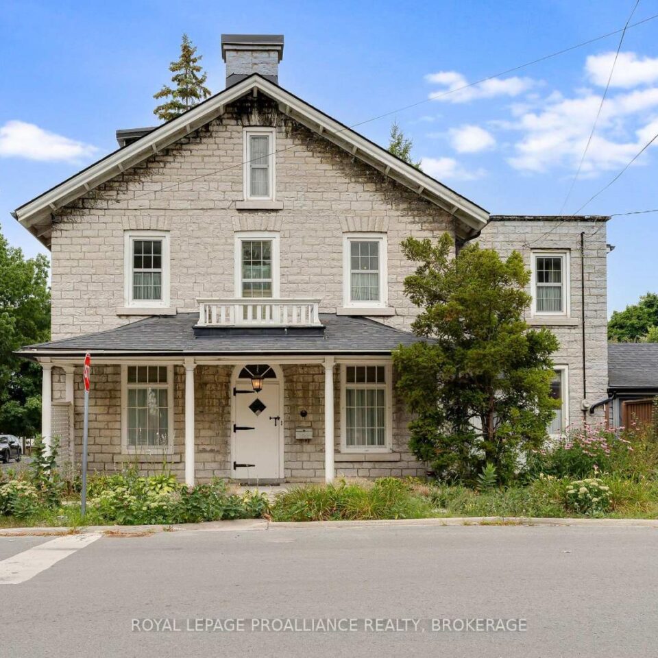 2 Alwington Avenue, Kingston