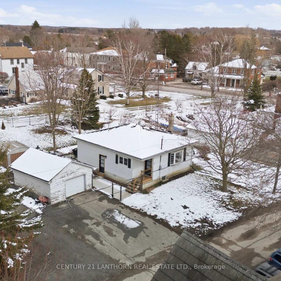 2 Duncan Street, Prince Edward County
