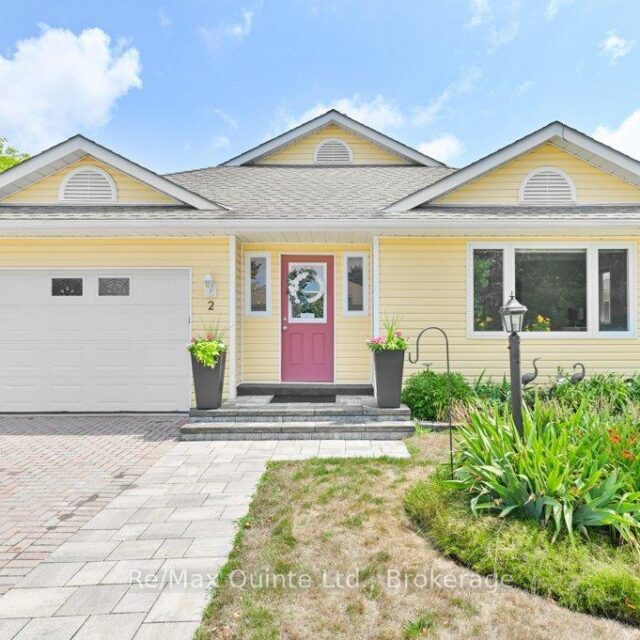 2 Heritage Drive, Prince Edward County