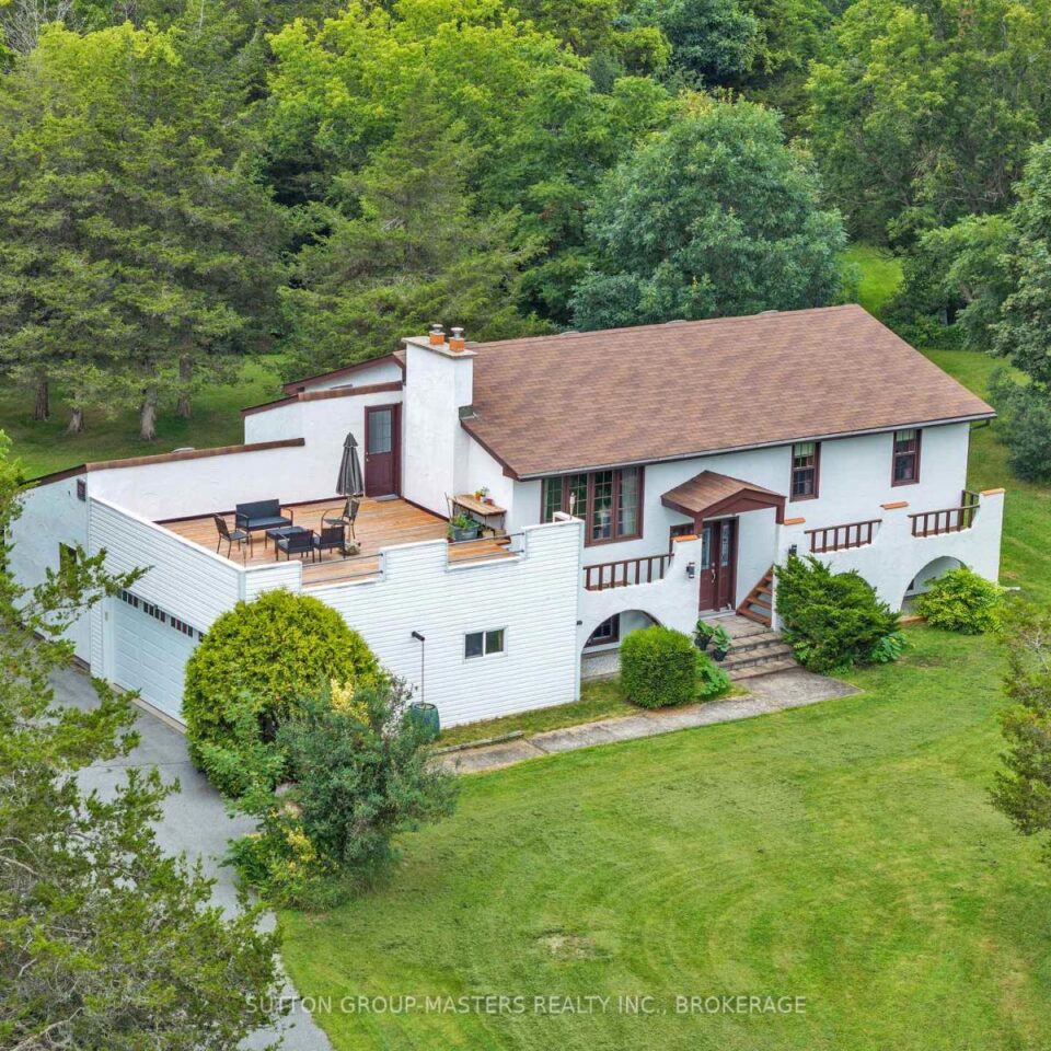 2 Stonehead Circle, Kingston