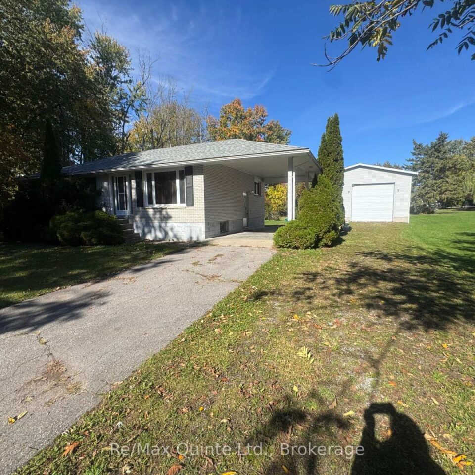 20 Ross Avenue, Quinte West