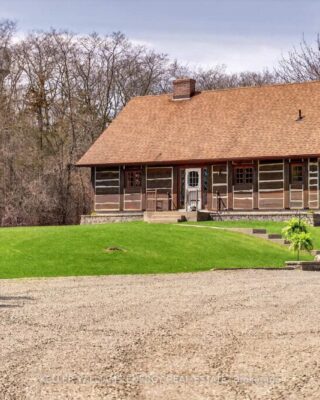 20091 Loyalist Parkway, Prince Edward County