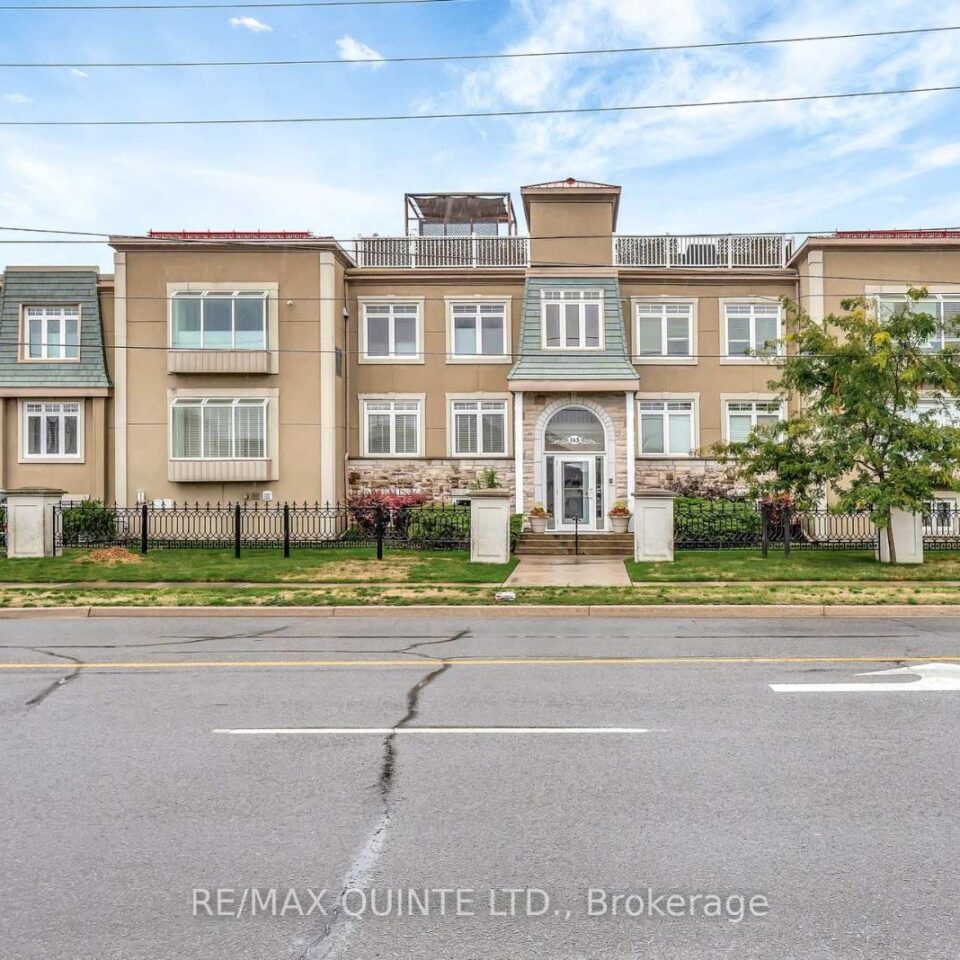 201 – 145 Farley Avenue, Belleville