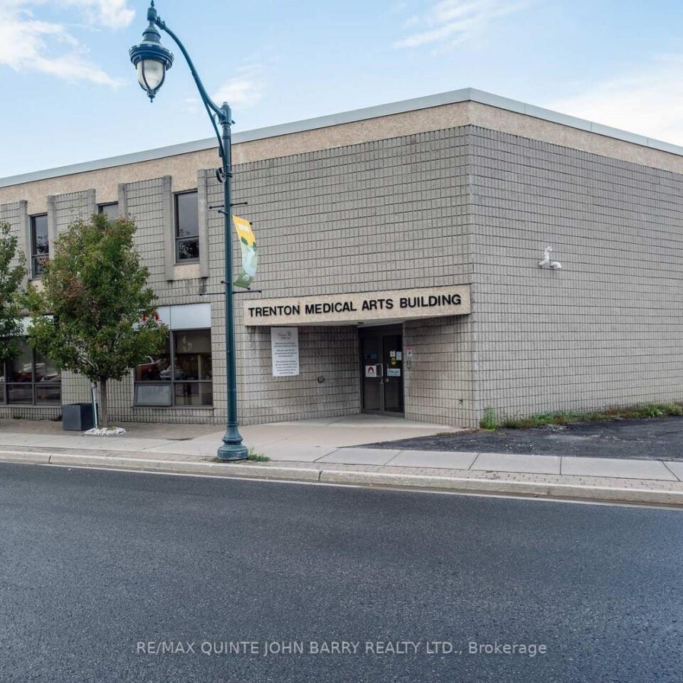 201 – 30 King Street, Quinte West