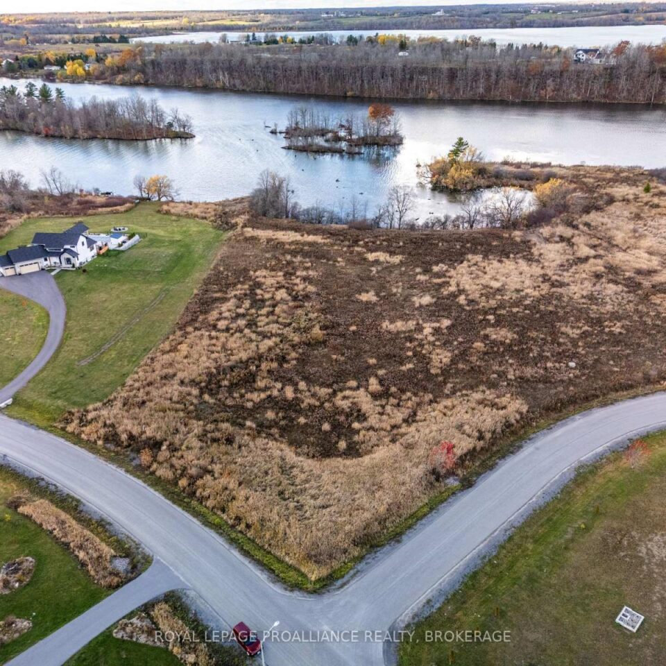 201 Mann Drive, Kingston