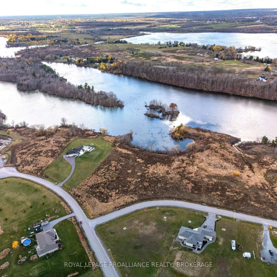 201 Mann Drive, Kingston