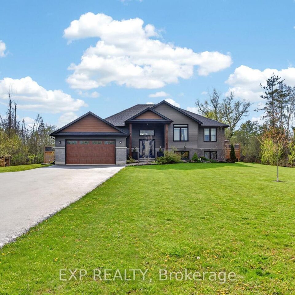 20109 Loyalist Parkway, Prince Edward County