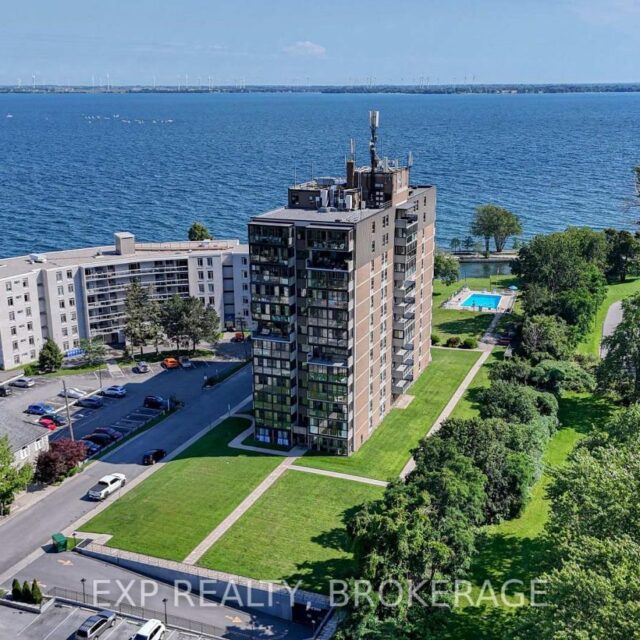 202 – 2 Mowat Avenue, Kingston