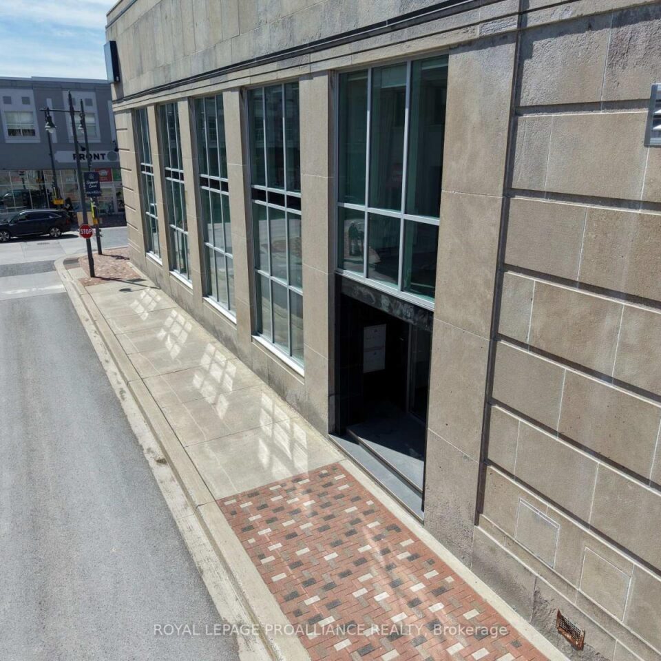 202 – 241 Front Street, Belleville