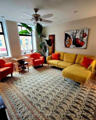 203 – 266 Front Street, Belleville