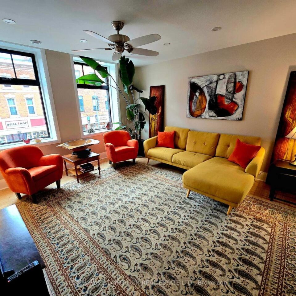 203 – 266 Front Street, Belleville