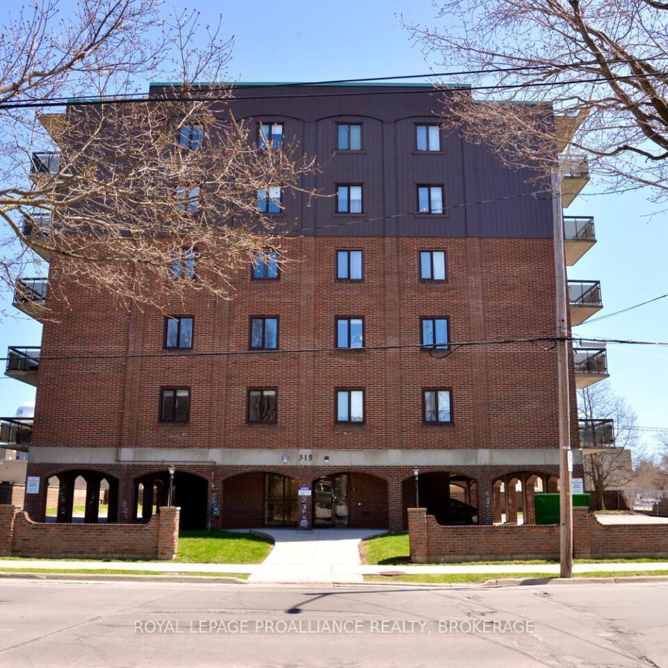 203 – 315 Regent Street, Kingston
