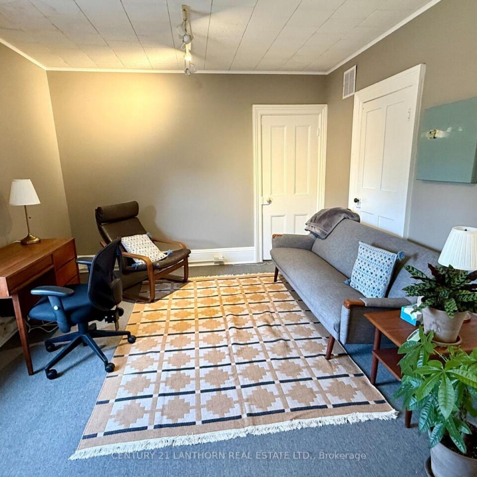 204 – 13360 Loyalist Parkway, Prince Edward County