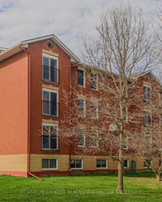 205 – 540 Talbot Place, Gananoque