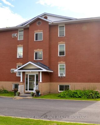205 – 540 Talbot Place, Gananoque