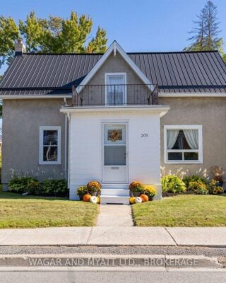 205 Centre Street N, Greater Napanee