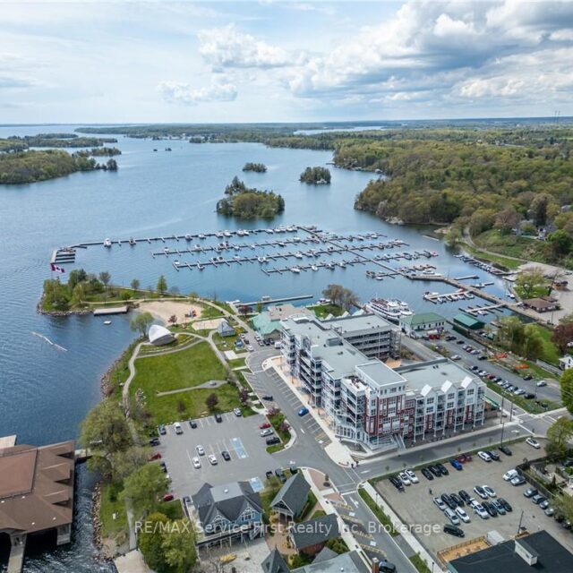 206 – 130 Water Street, Gananoque