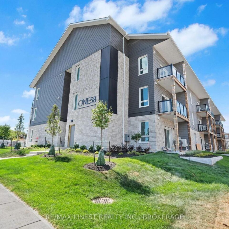 206 – 150 Heritage Park Drive, Greater Napanee