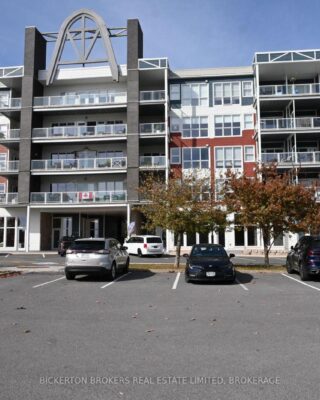 207 – 130 Water Street, Gananoque