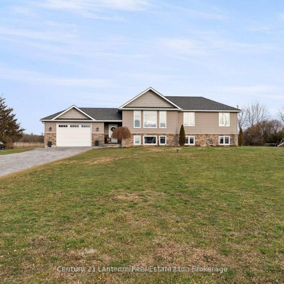 20846 Loyalist Parkway, Prince Edward County