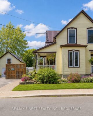 21 Centre Street, Prince Edward County