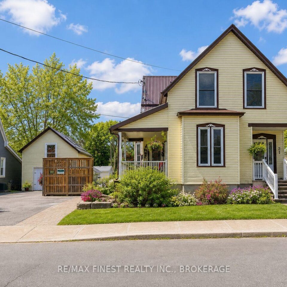 21 Centre Street, Prince Edward County