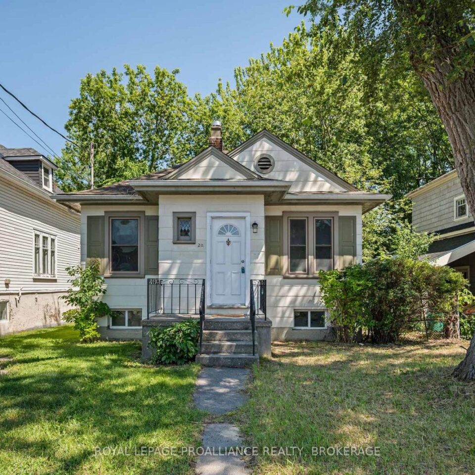 211 Toronto Street, Kingston
