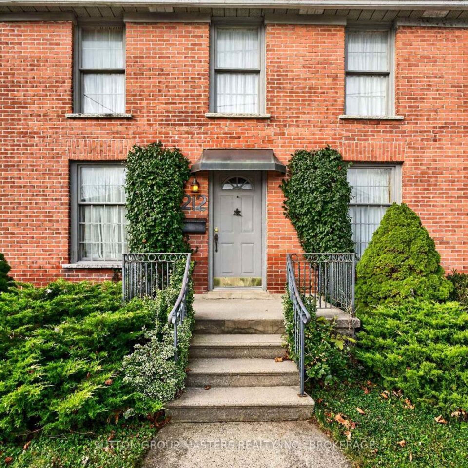 212 Macdonnell Street, Kingston