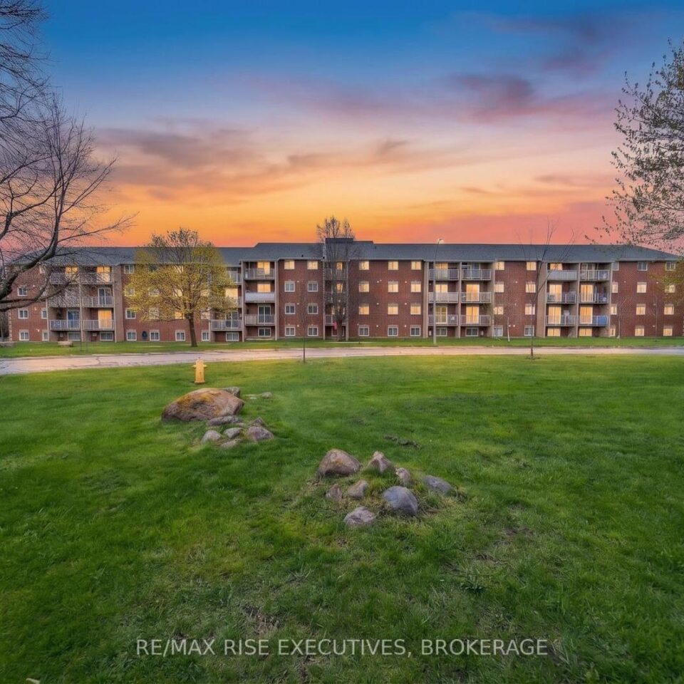 214 – 566 Armstrong Road, Kingston