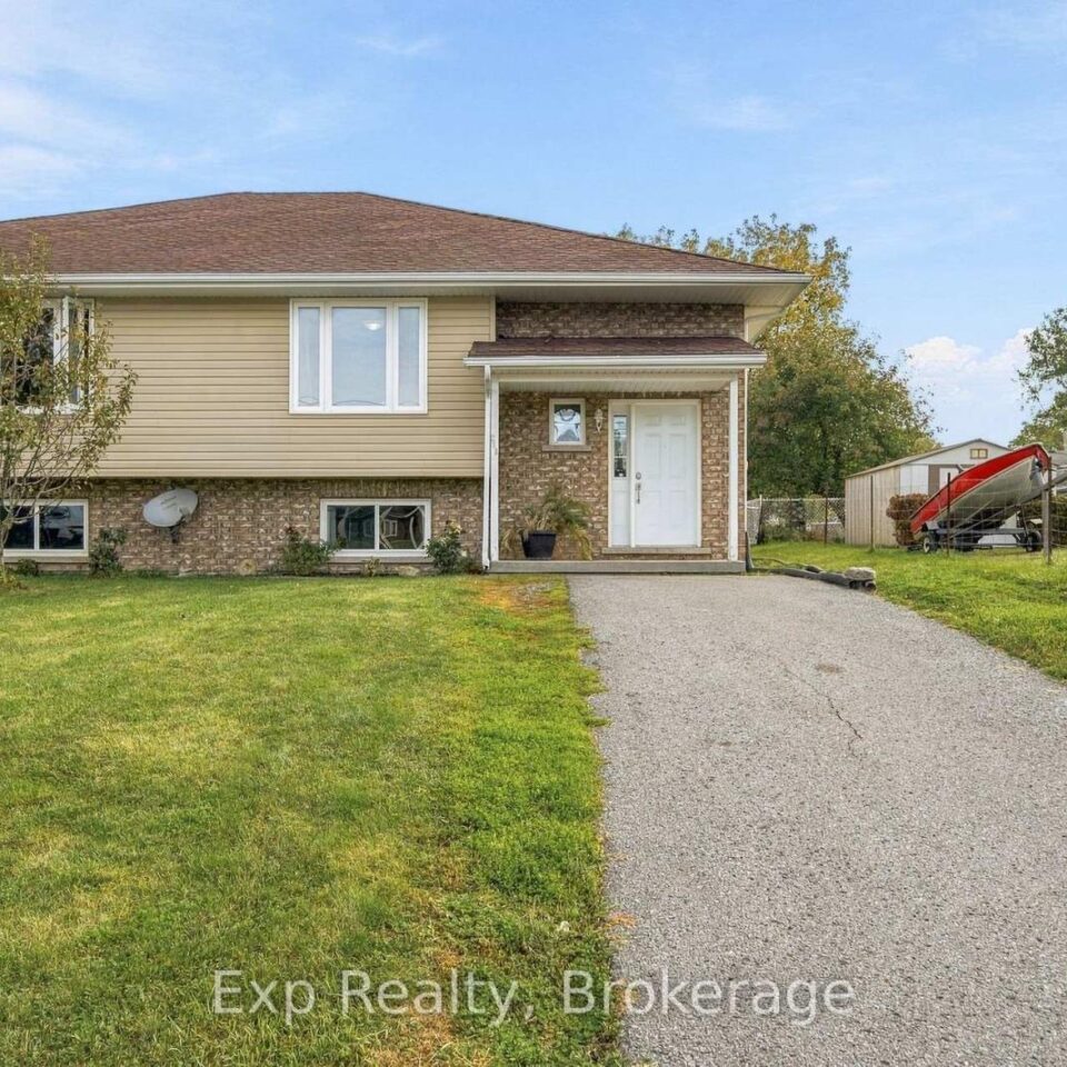 216 Brant Street, Deseronto