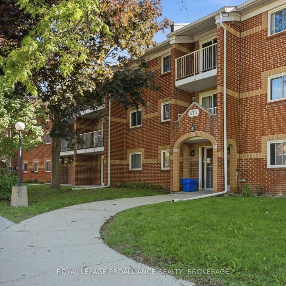 217 – 573 Armstrong Road, Kingston