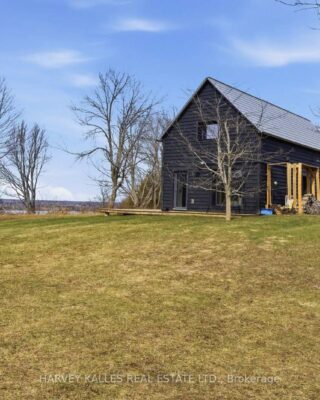 2175 County Road 7, Prince Edward County