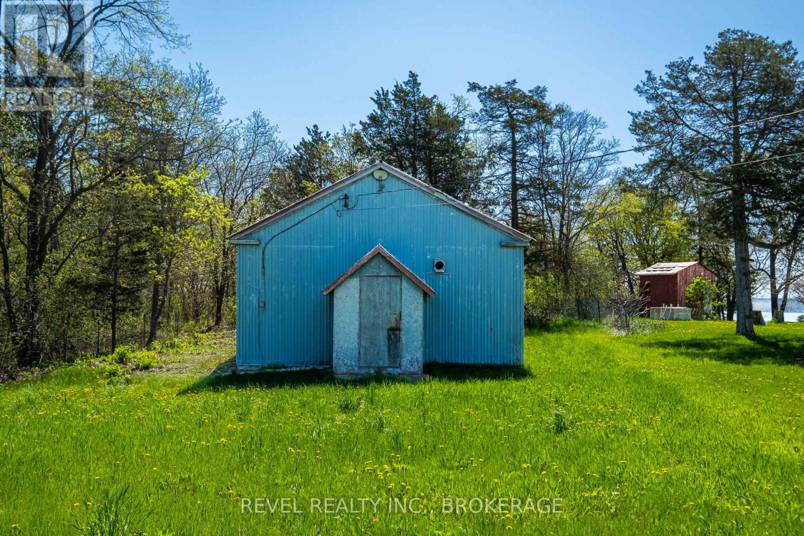 2186 Highway 49 Highway, Prince Edward County