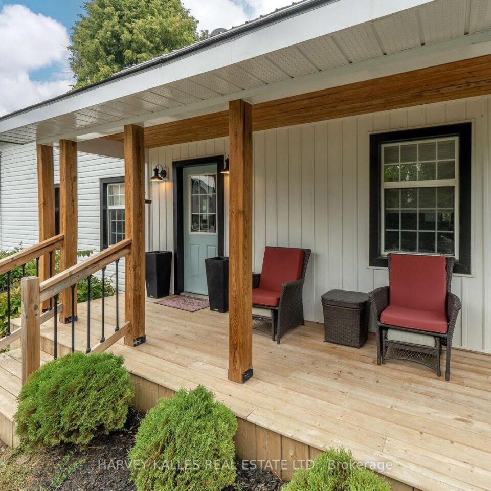 22 Demille Street, Prince Edward County